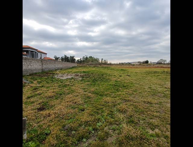 2,024M² VACANT LAND FOR SALE IN HENLEY ON KLIP